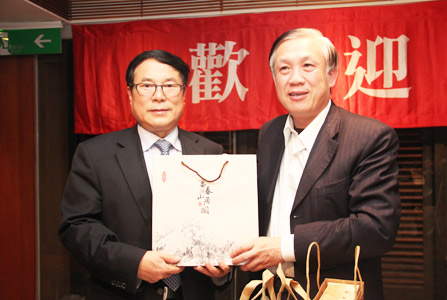 大陸全國政協常委等來訪